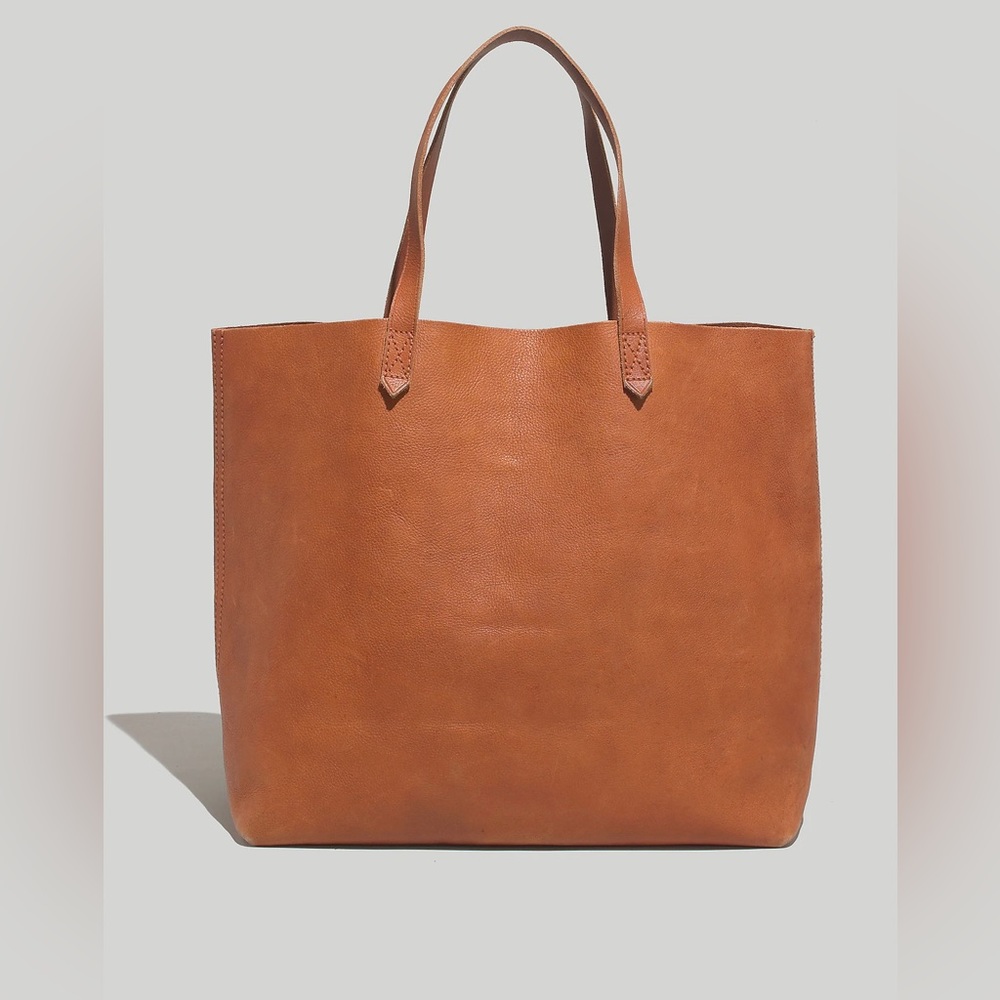 Madewell transport tote in English saddle